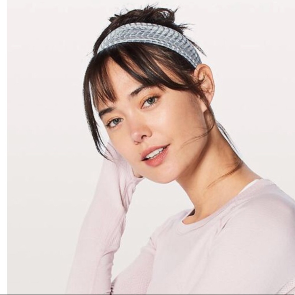 Lululemon Fly Away Tamer Headband